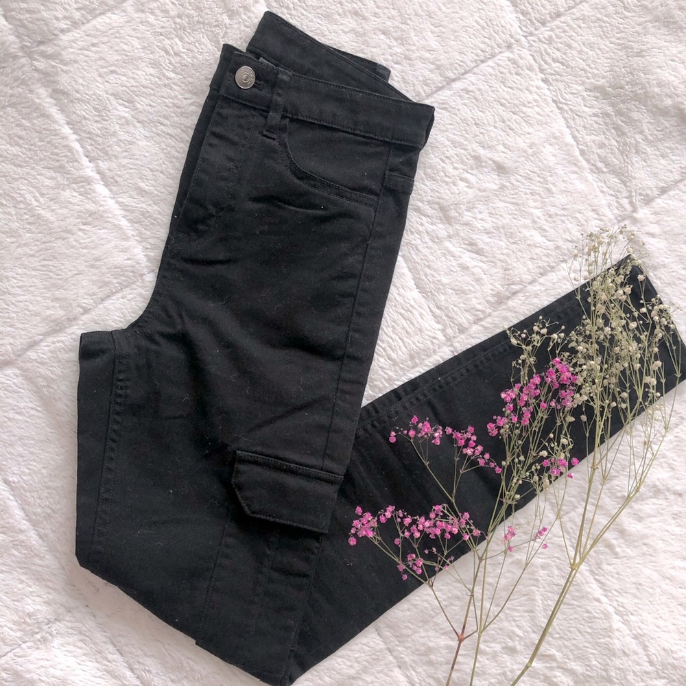 High waisted black cargo pants